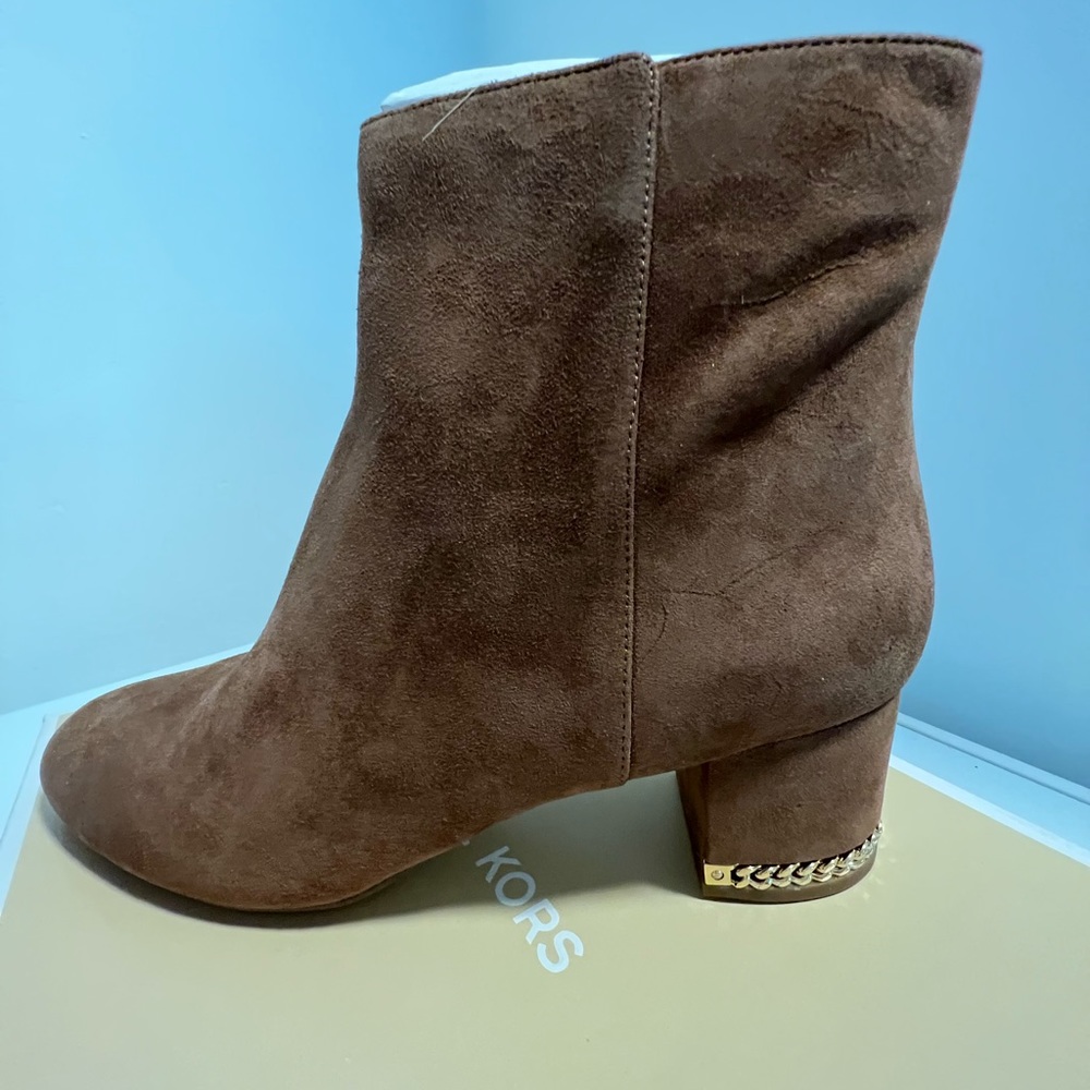 Michael Kors Leather Ankle Boots Brown Size 11. New
